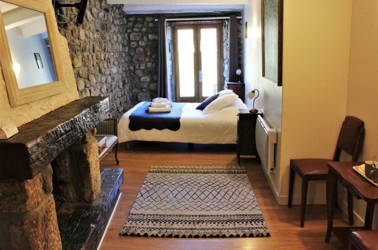 L'Auberge De Montpezat Экстерьер фото